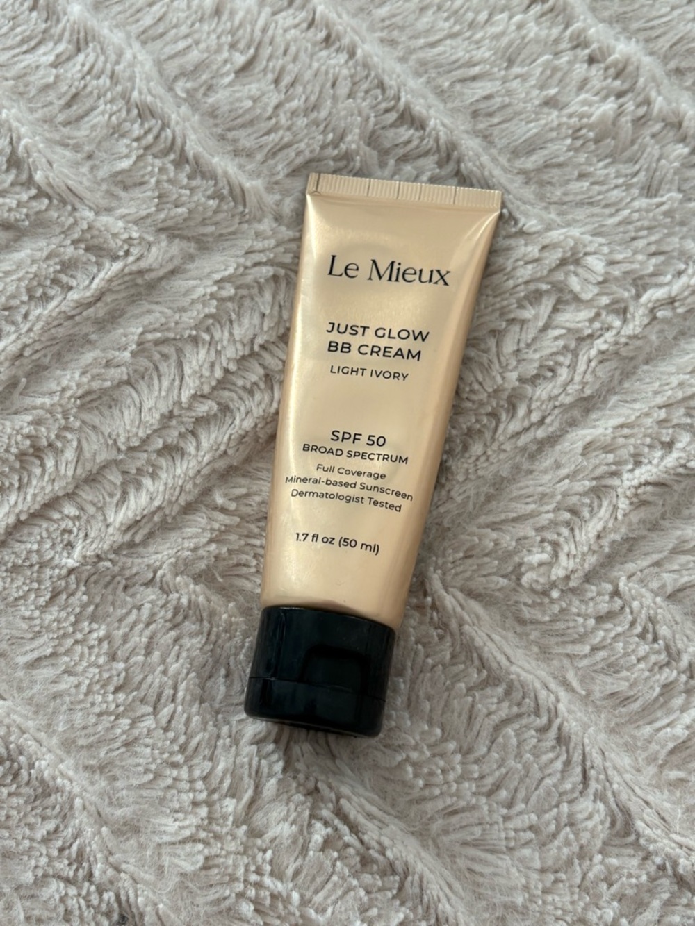 Le Mieux Just Glow BB cream